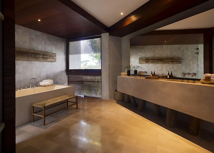 Planta Boutique 4*